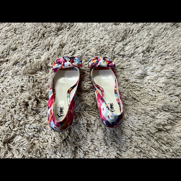 Fioni High Heel Shoes Size 8. - Picture 6 of 7